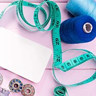 Univerzální krejčovský metr s oboustrannou stupnicí – 150 cm