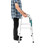 Stabilní skládací chodítko pro seniory a osoby se sníženou pohyblivostí – HUGO