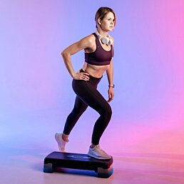 Fitness stepper na cvičení s nastavitelnou výškou do 15 cm - Náhled