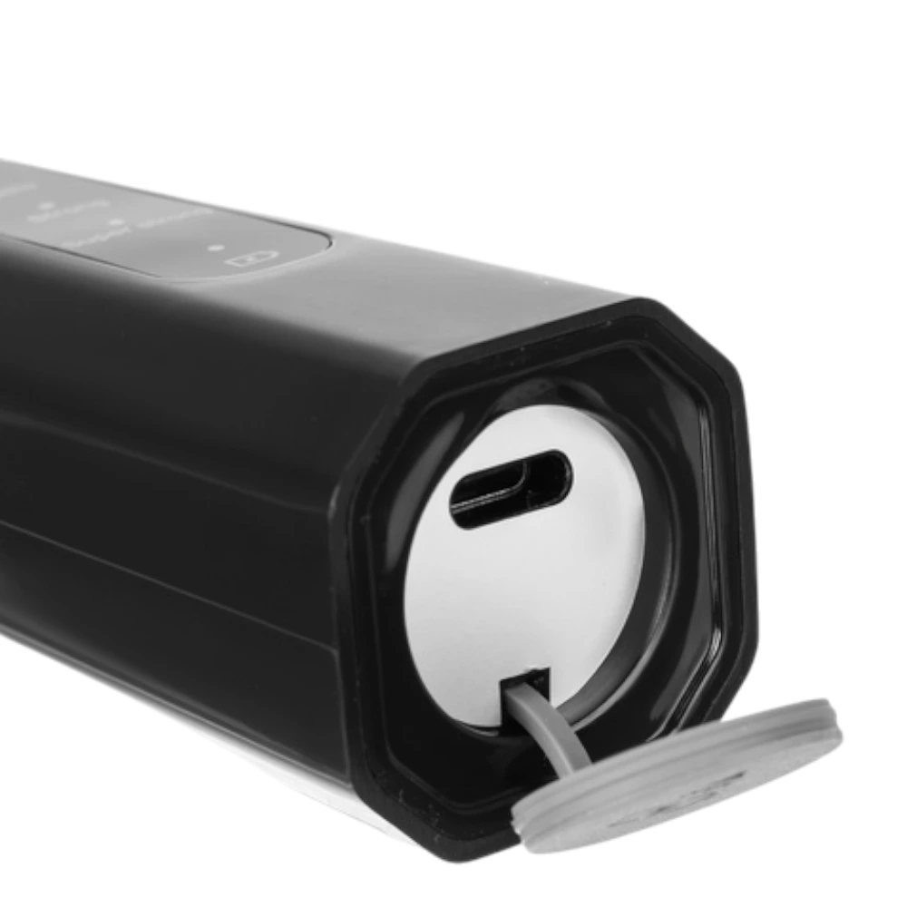 Ultrazvukový přístroj na odstranění zubního kamene detail s LED