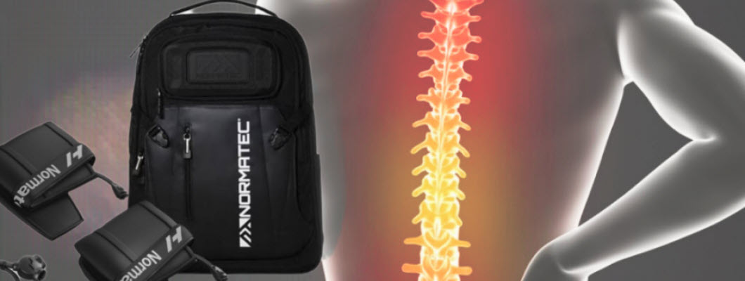 Ilustrace páteře s elektroterapeutickými přístroji ke zmírnění bolesti.